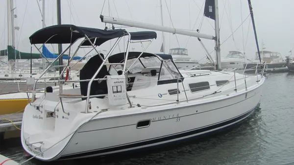 Hunter 33