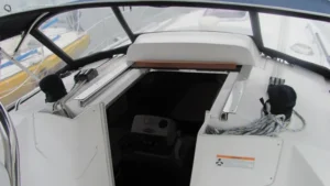 Hunter 33