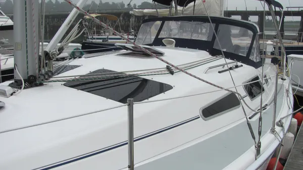 Hunter 33