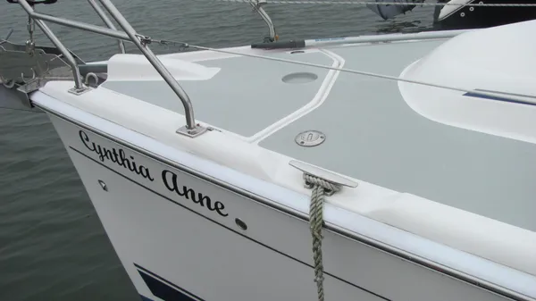Hunter 33