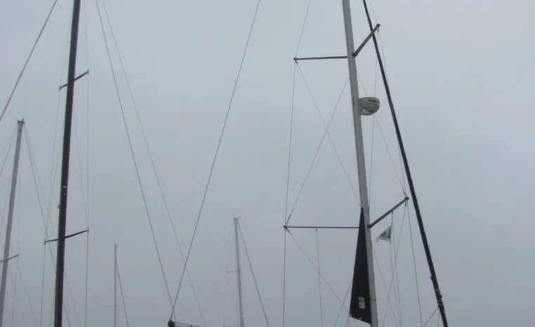 Hunter 33