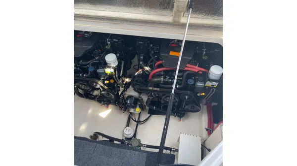 Chaparral 270 Signature