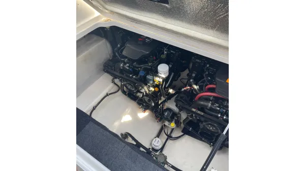 Chaparral 270 Signature
